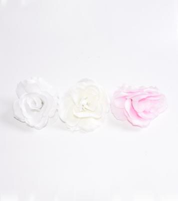 25 Roses ouvertes en plastique Ø13cm